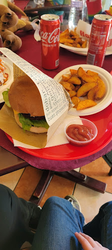 Géza Gyros Bàr - Vendéglátás