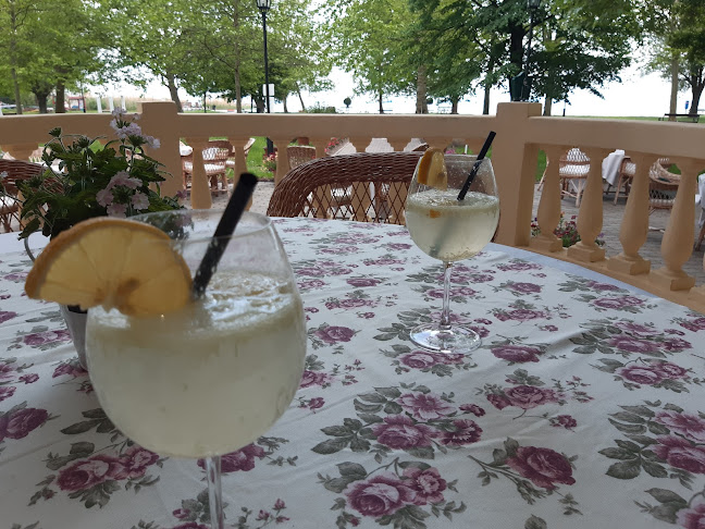 Liget Kávéház és Étterem - Vendéglátás