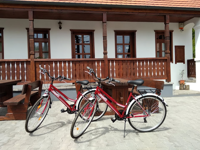 Opinii despre Turisztikai Információs Központ – Tanoda kávézó în Háromhuta - Vendéglátás