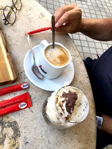 Opinii despre Rondella Kávézó în Esztergom - Vendéglátás