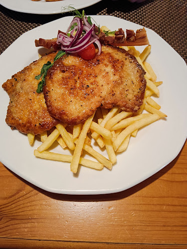 Opinii despre Kes Pub - Étterem Bük în Bük - Vendéglátás