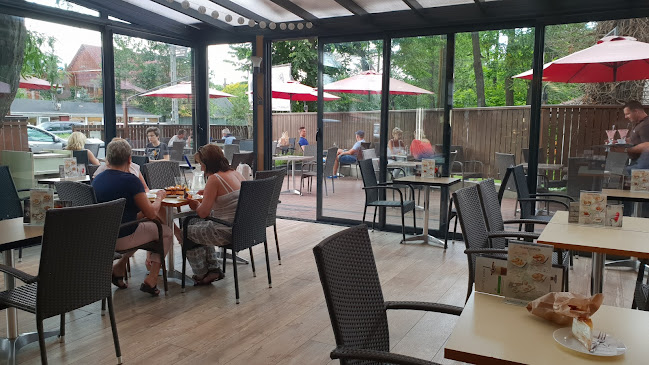 Cziniel Cukrászda és Találkozóhely