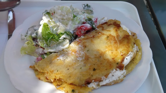 Erika salátázója - Vendéglátás