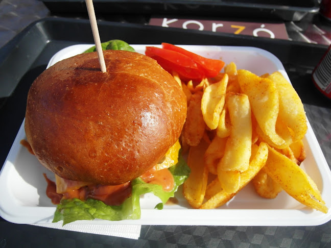 Tata, Tópart u. 5-7, 2890