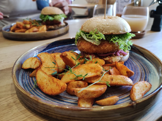 Comentarii opinii despre Mandala Étterem