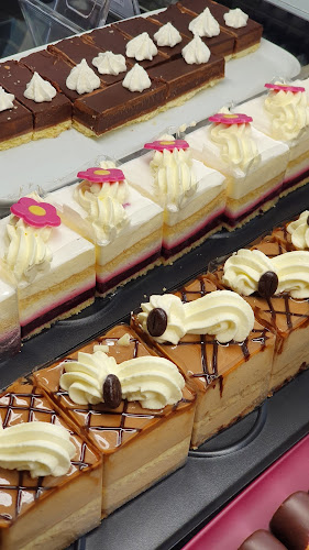 Opinii despre Hóvirág Fagylaltbár Tótkomlós în Tótkomlós - Vendéglátás