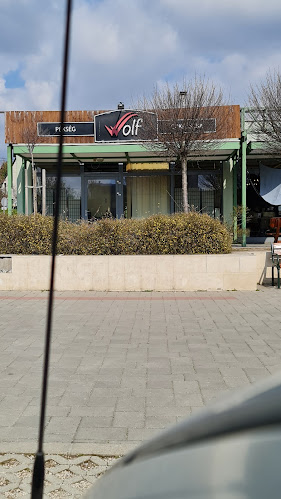 Comentarii opinii despre Wolf Pékség és Cukrászda