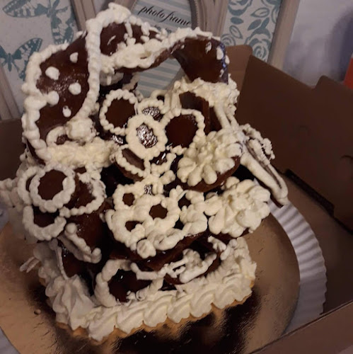 Opinii despre Éden Süteményház în Zalaegerszeg - Vendéglátás