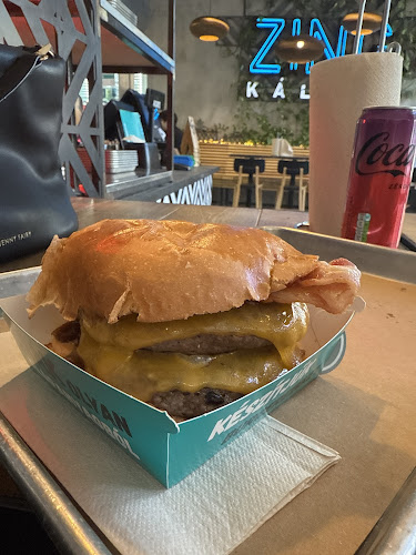 Opinii despre ZING BURGER & Co. | Kálvin în Budapest - Vendéglátás