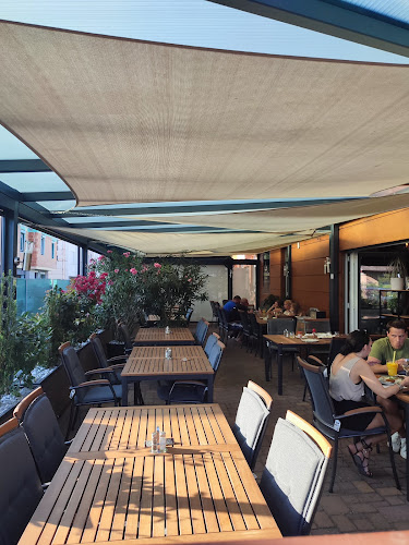 Vitorlás Étterem - Vendéglátás