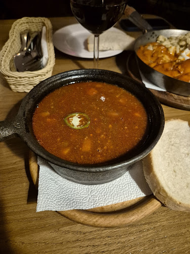 Opinii despre Fatál Étterem în Budapest - Vendéglátás