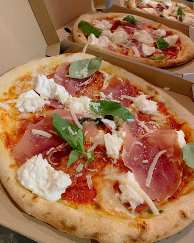 Pizzeria Mamma Napoli