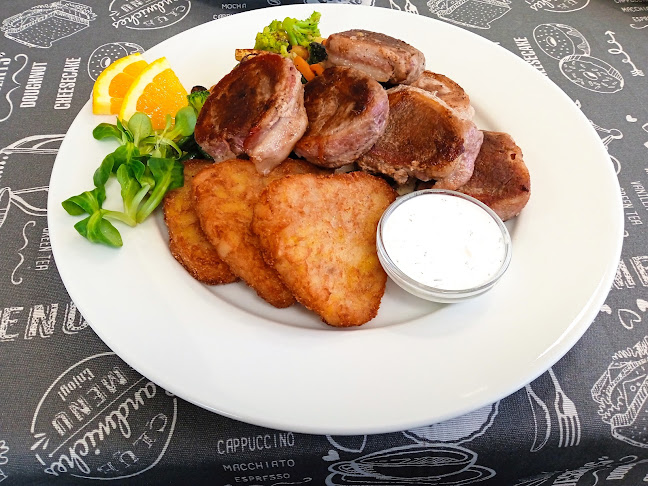 Családi Kajatanya - Vendéglátás