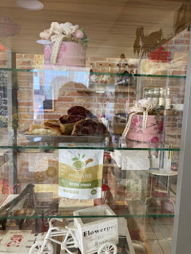 Comentarii opinii despre Mandala Garden Caffe