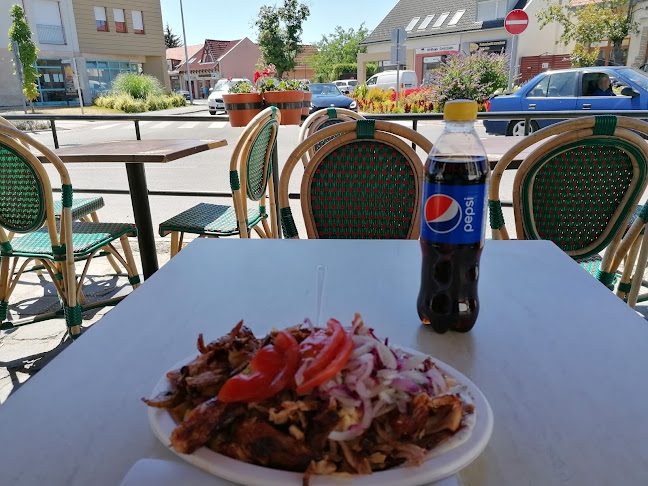 Gödöllő, Petőfi Sándor tér 9-10, 2100