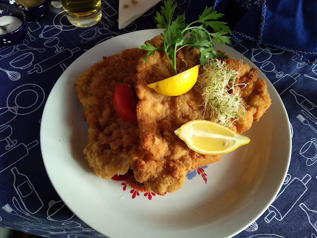 Szentendre, Bogdányi út 30, 2000