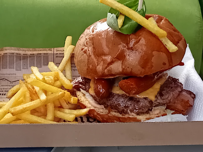 Ufo - Vendéglátás