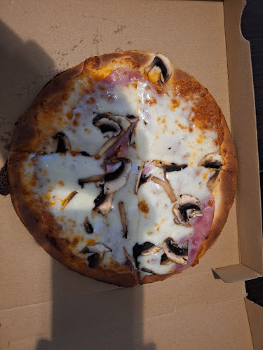 Egerszalók Pizza - Vendéglátás