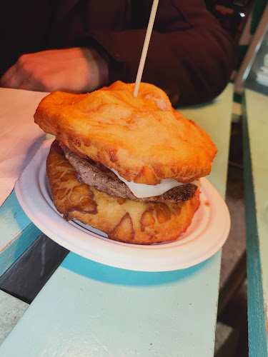 Opinii despre Street Food Karaván Budapest în Budapest - Vendéglátás