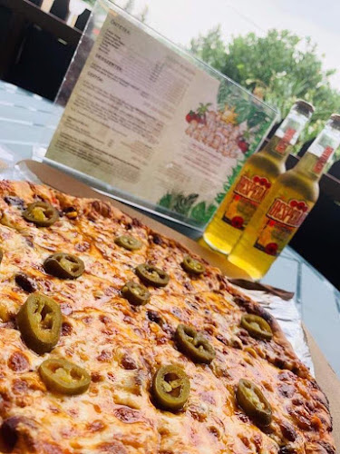 Tata, Mindszenty József tér 17, 2890