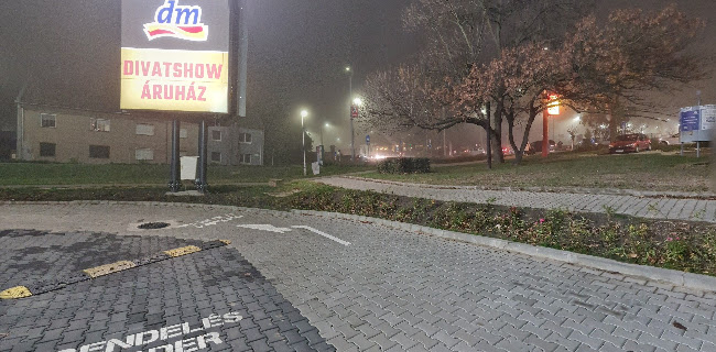 Opinii despre KFC Hódmezővásárhely DT în Hódmezővásárhely - Vendéglátás