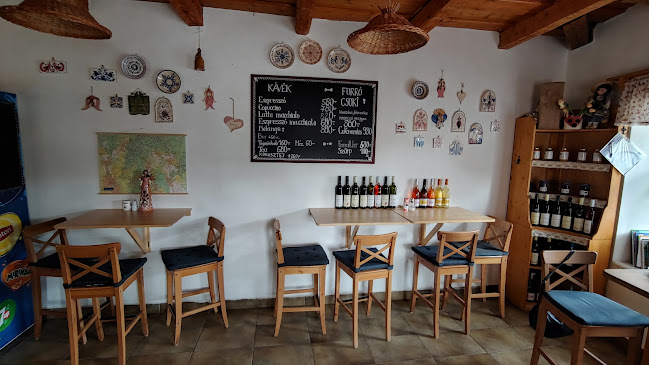 Rozika Kávézó, Sütiző