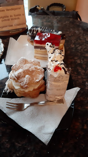 Czibolya Cukrászda - Vendéglátás