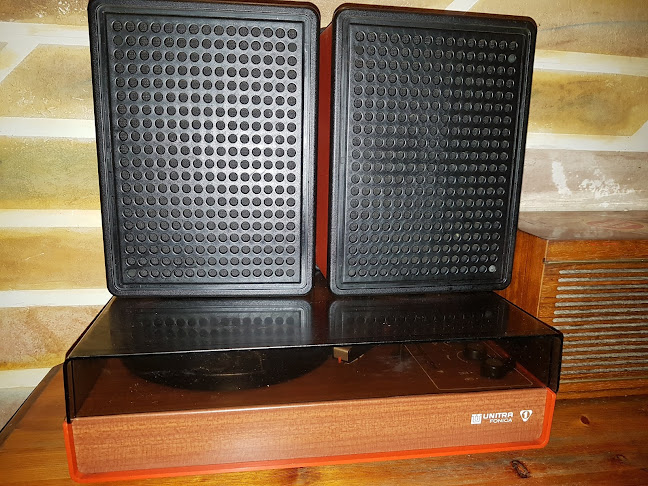 Opinii despre Retro kocsma în Budapest - Vendéglátás