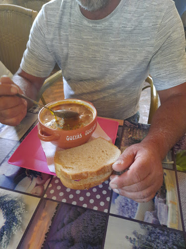 Opinii despre Kocsis Büfé în Iregszemcse - Vendéglátás