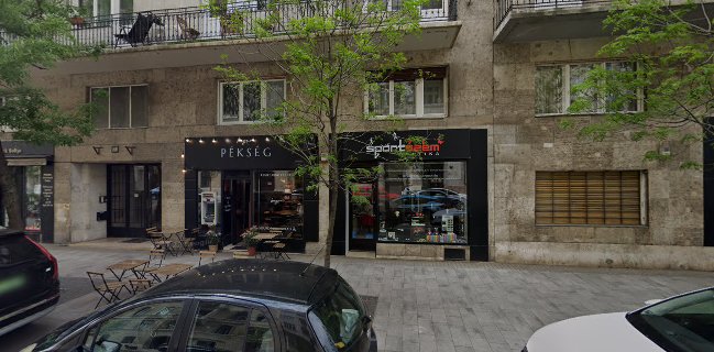 Opinii despre Bageri Pekseg în Budapest - Vendéglátás