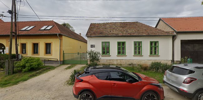 Opinii despre Finomsàg Mennyország Desszertműhely în Etyek - Vendéglátás