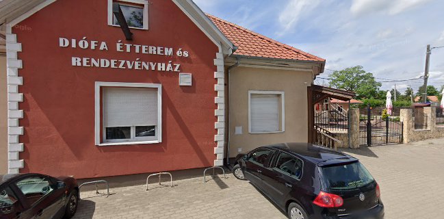 Opinii despre Diófa Étterem és Rendezvényház în Budapest - Események és ünnepségek