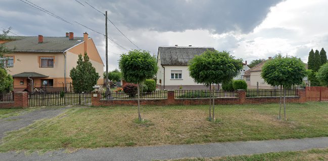 Tonio Cukrászda És Fagyizó