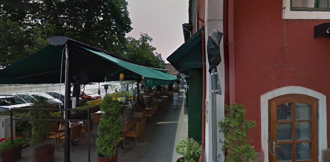 Szentendre, Duna korzó 9, 2000