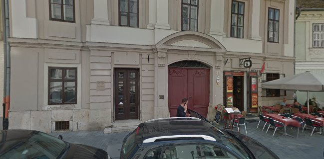 Mézeskalács Kávézó