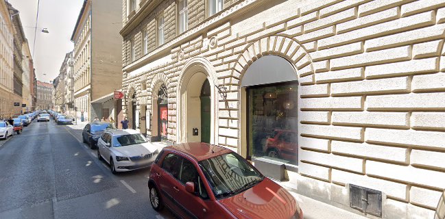 La Movida Bar & Restaurant