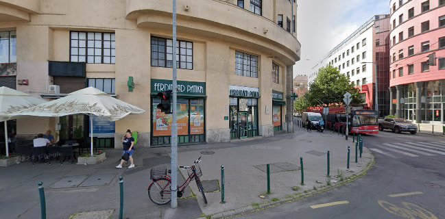 Megálló Café & Bár