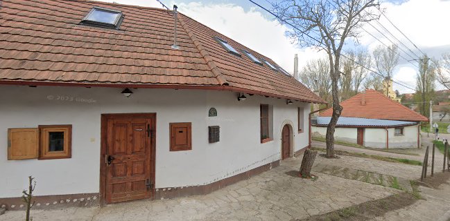 Szarkafészek Borház