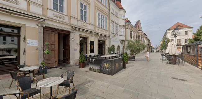 Pannonhalmi Borterasz és Borbár