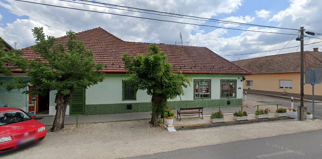 LILA AKÁC CUKRÁSZDA