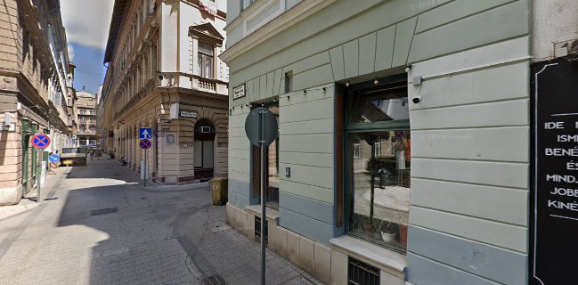 Csendes Társ - WineBar & Garden