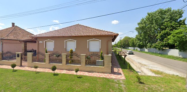 B Bisztró Kávézó és Gyorsétterem - Vendéglátás