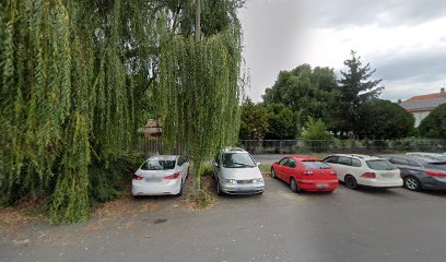 Híd Plusz Eszpresszó, Söröző