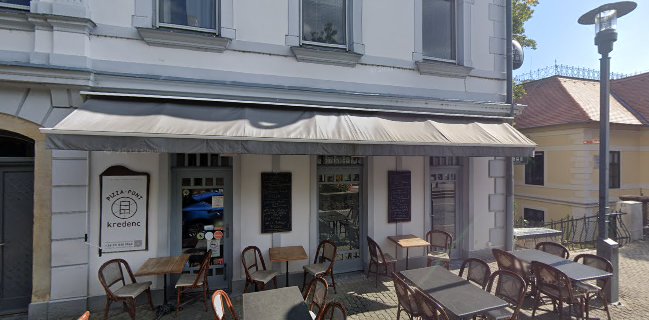 Opinii despre Kedves Cukrászda és Reggeliző în Balatonfüred - Vendéglátás