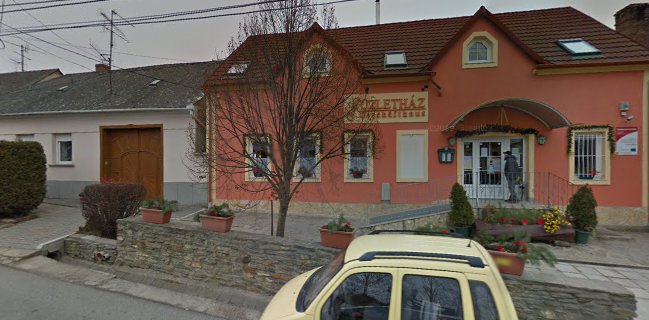 Kerekes Cukrászda, Bozsok