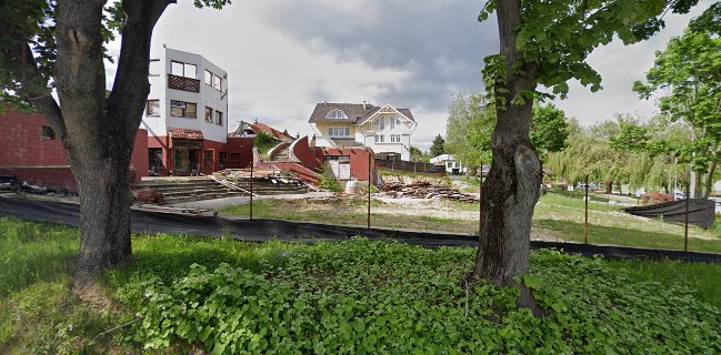 Ínyenc Pizzéria, Kávézó és Lángossütő