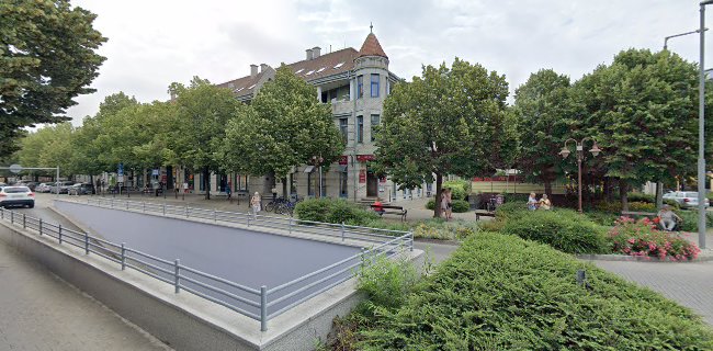 Opinii despre Fleur De Lys - A Tea Bolt ( kis és nagy kereskedés ) în Siófok - Vendéglátás