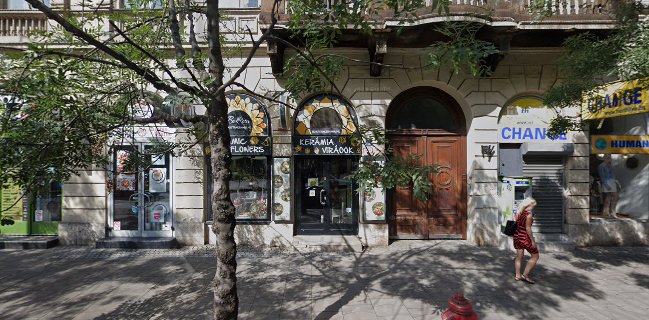 Dream Cream - Ice Cream & Bubble Waffle Budapest