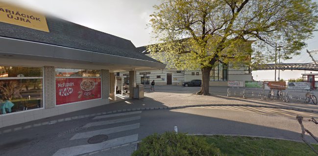 Opinii despre Peti Borozó în Székesfehérvár - Vendéglátás