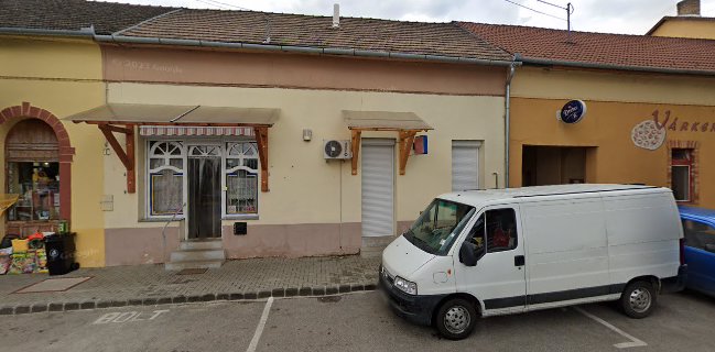 Várkert Söröző & Pizzéria